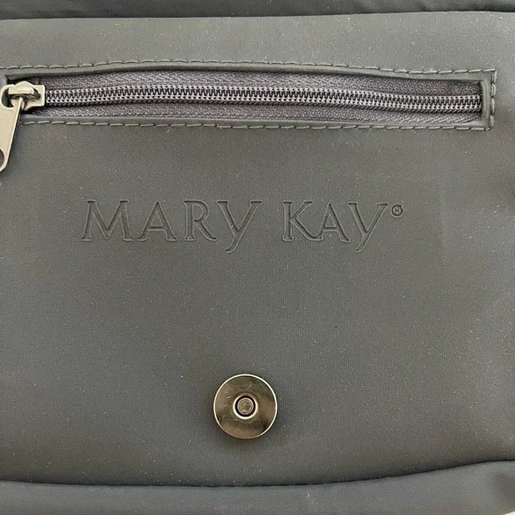 Mary Kay bag - Picture 2 of 5